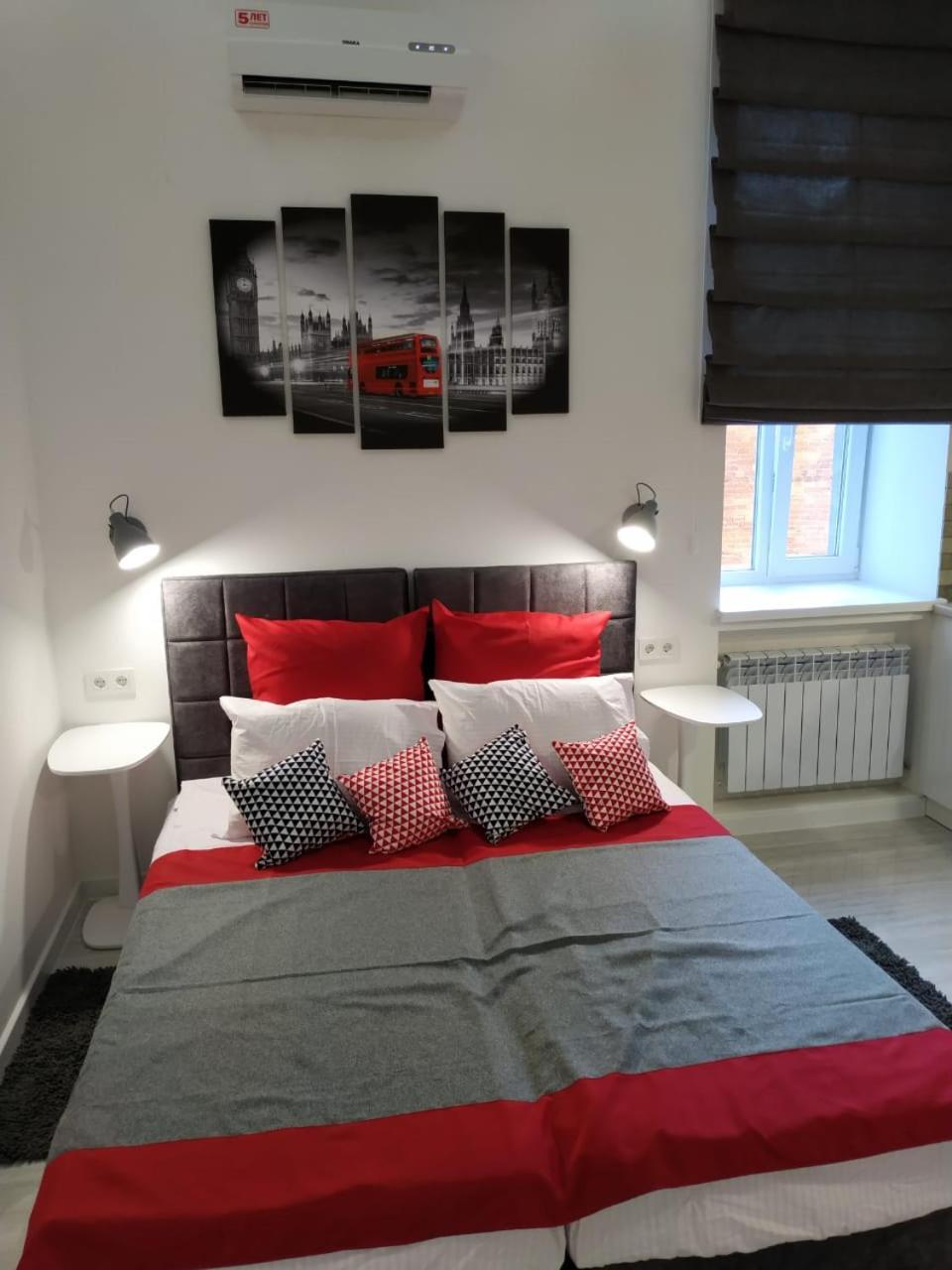 Apartment For Rent In The City Center Of Kharkiv K18 Elinaflats 외부 사진