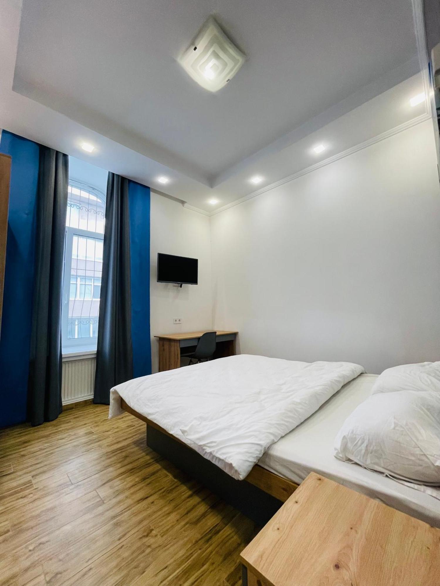 Apartment For Rent In The City Center Of Kharkiv K18 Elinaflats 외부 사진