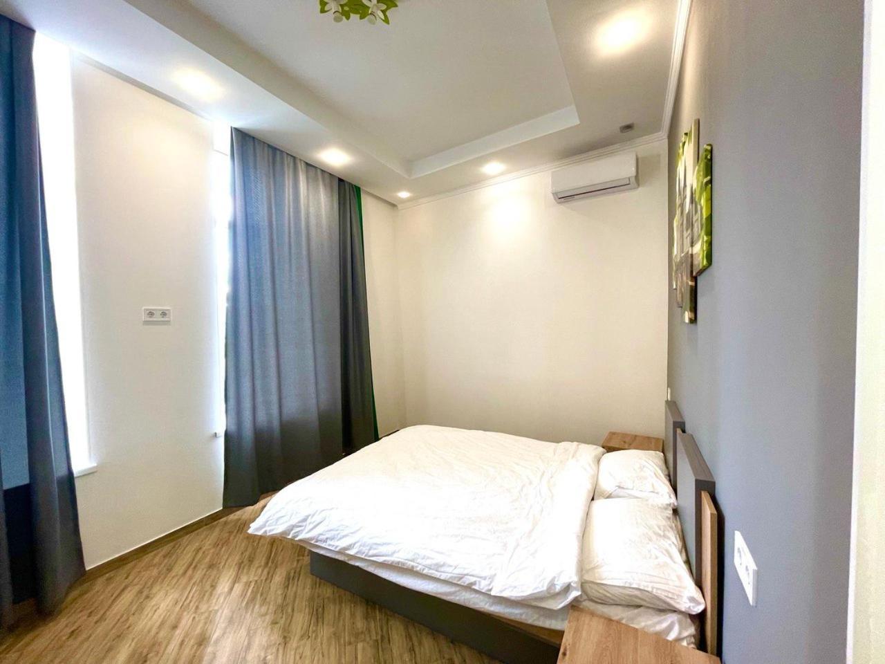 Apartment For Rent In The City Center Of Kharkiv K18 Elinaflats 외부 사진